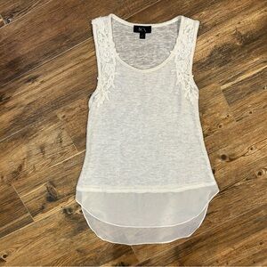 BCX Ivory Lace Trim Tank Top – Y2K Boho Layered Hem (2000s)